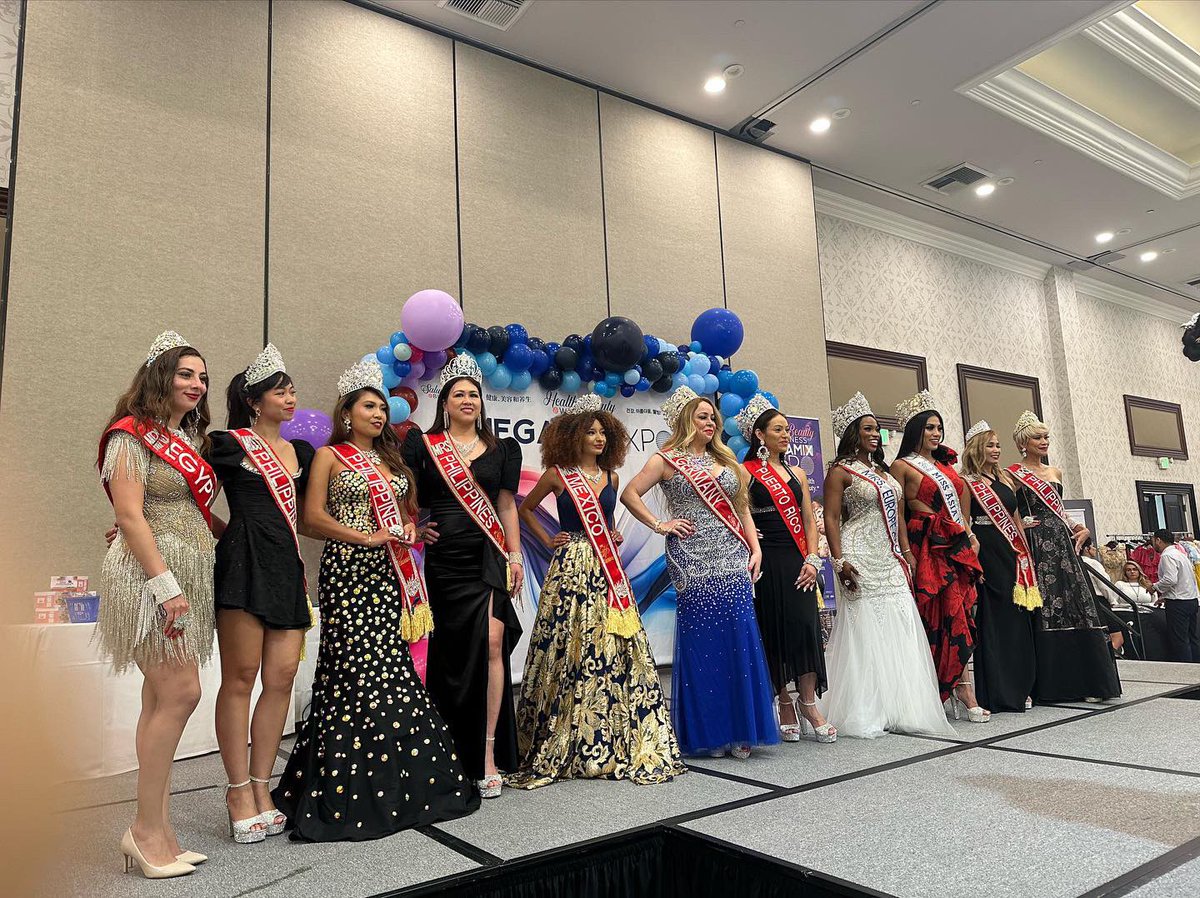 AAPIUNITED's tweet image. Mega Mix Expo in Los Angeles today 👌🏼 Bindi and the Team supporting Mrs. Philippines  and other contestants at this star packed Health and Wellness event! Thank you for having us! #aapi #megamixexpo #southasian #eastasian #hindu #pinoy #united #indian