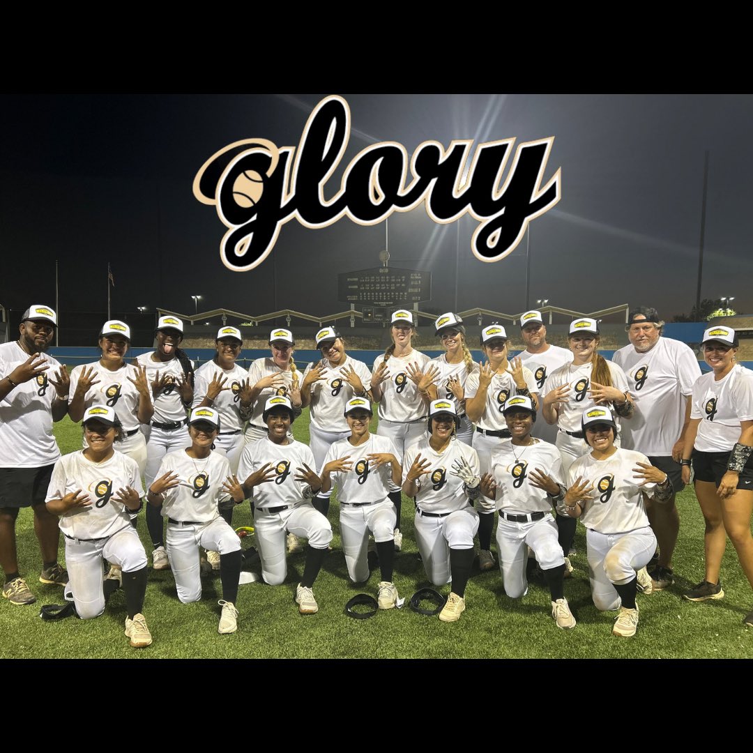 GloryAdkins16uGold tweet media