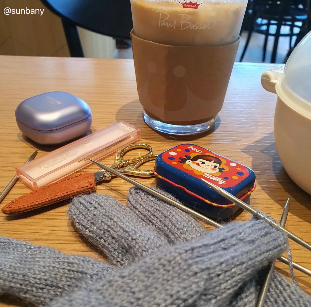 Lovely picture! Happy knitting with HiyaHiya needles!📷
#repost <a href="/sunbany/">Chae sun ock</a>

Please follow us on Instagram at
instagram.com/hiyahiya_freea…!