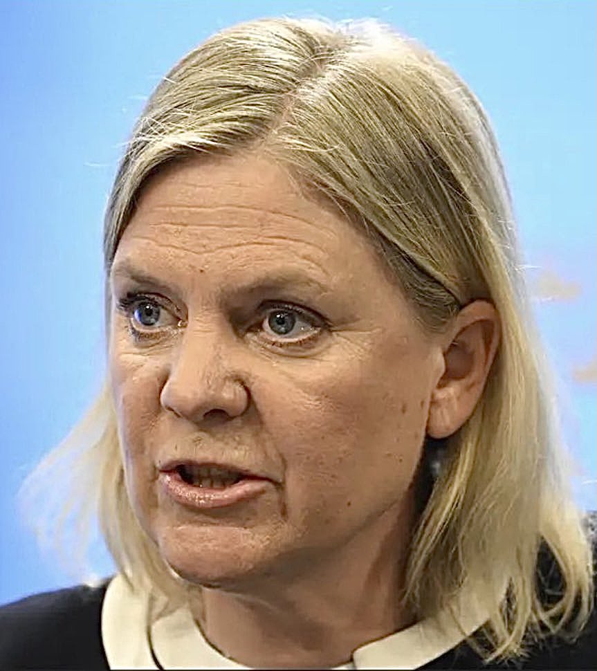 LWallger's tweet photo. Nu har vi hört både @magdandersson och @johanssonmorgan yla i falsett om avgångskrav och att Regeringen inte gör tillräckligt för att råda bot på alla FEL som @socialdemokrat åstadkom under sina 8 misslyckade år vid makten. 

#ArgaAndersson..den enda Statsminister som aldrig blev vald av Folket..och tvingades avgå 2 gånger..

..men lyckades till slut ändå köpa sitt ämbete av @AminehKakabaveh för 3,5 miljarder. 

Hennes företrädare, Stefan Löfven var inte mycket bättre..avsatt inte mindre än 3 gånger men lyckades på ett mirakulöst sätt tvinga sig kvar likt en fästing med hjälp av klimataktivisterna i @miljopartiet 

Aldrig tidigare har ett enskilt parti visat större desperation efter att ha förlorat ett RD-val..gör Svenska🇸🇪Folket en tjänst..håll käften tills ni har något att tillföra..😎