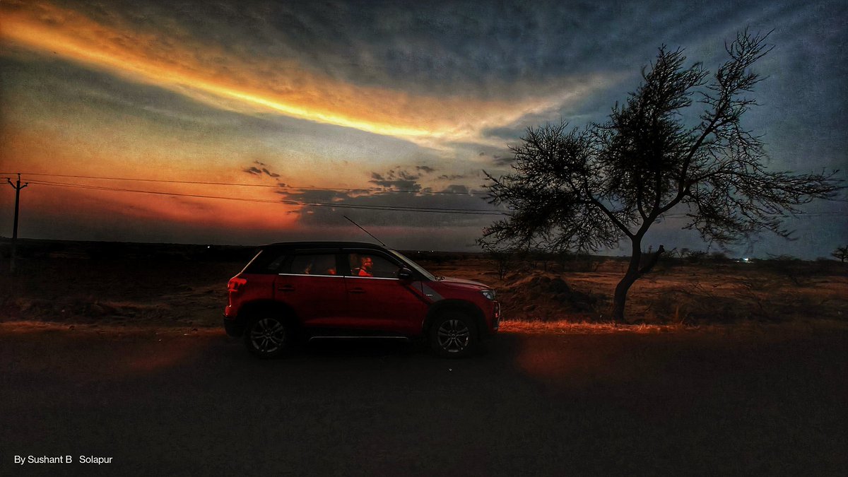 Xroaders_001's tweet photo. Aha 😤
#VitaraBrezza
#cSuv
#Maruti
Somewhere around Solapur & Satara !!
Credits to owner : Sushant Ravindra Bhosale !! https://t.co/iy759e90zh