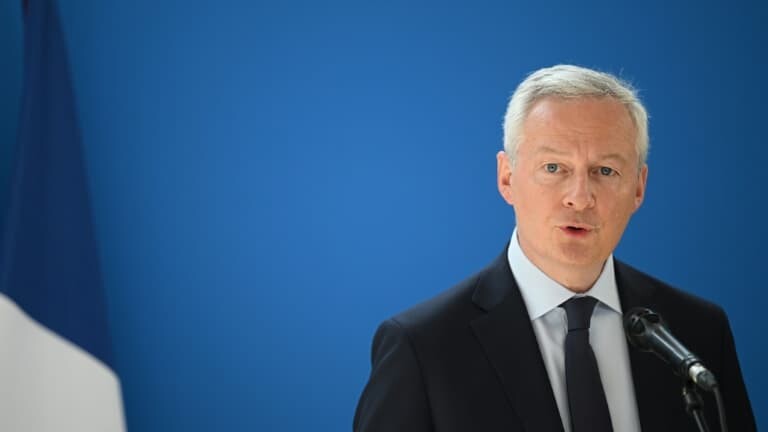 BFMTV's tweet photo. Bruno Le Maire salue la "performance remarquable" de l'économie française au 2e trimestre
https://t.co/Qxawv0hbLG https://t.co/7LiEqsi99q