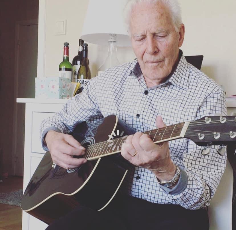 kasslerGBG's tweet image. Idag är det två år sedan min käre far lämnade jordelivet. Kärlek till dig !
❤️#pappa