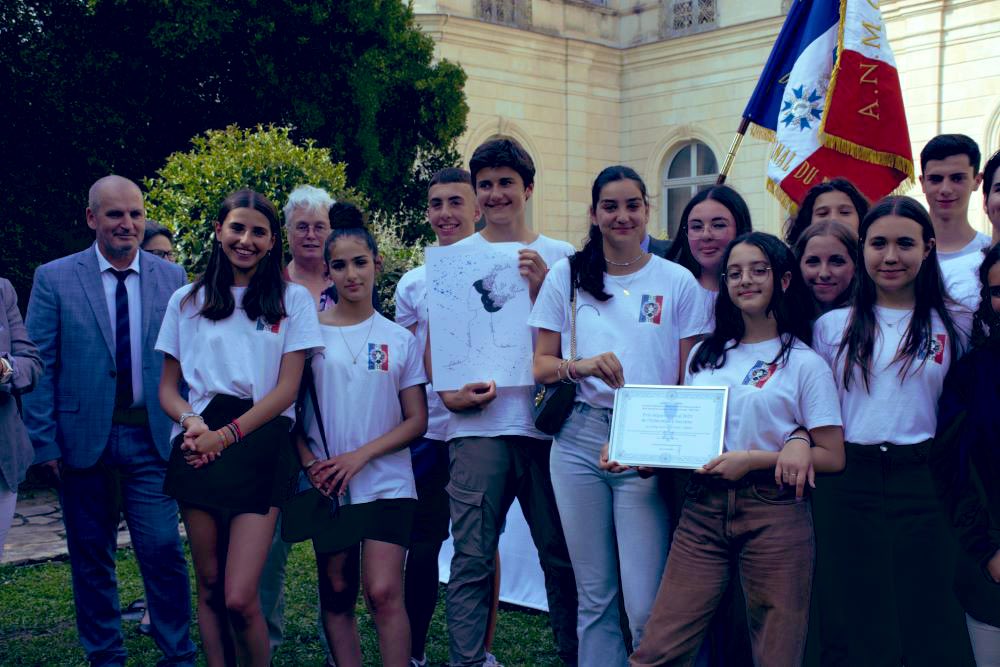 LeNormandCyril1's tweet photo. Rétrospective de l'année 2022-2023 dans les établissements scolaires du Gard
@Dsden30 Aujourd'hui le collège Rostand à Nîmes : prix de l'éducation citoyenne, prix défi Teknik Occitanie, podium du challenge des classes défense, label niveau 1 égalité filles garçons... Chapeau ! https://t.co/99S43jRaa5