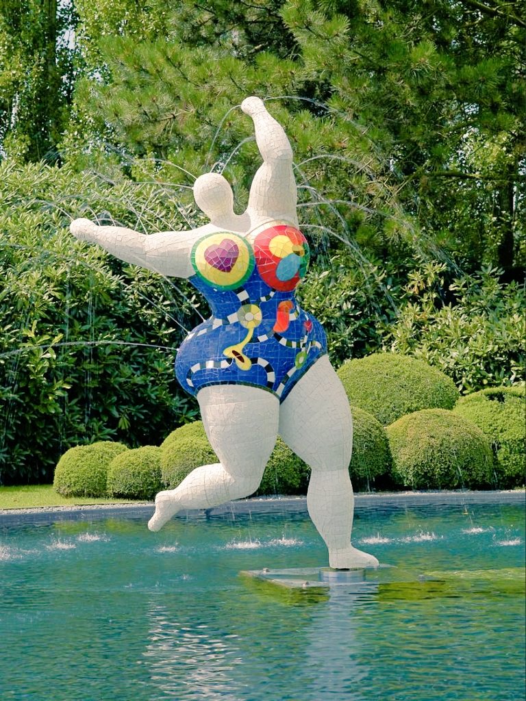 Niki De Saint Phalle's sculpture, Untitled (Nana, Fountain Figure) #WomensArt #FridayFeeling