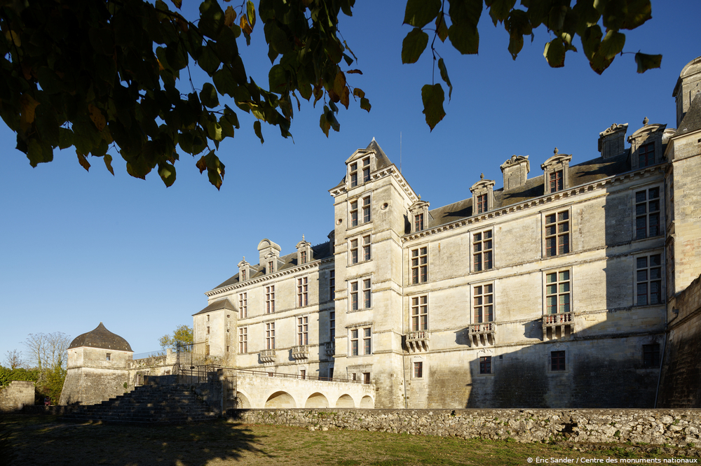 Un petit creux ? 😋
Participez au banquet du château de #Cadillac ! 🍽️
Tous les samedis de l’été, vivez une expérience sonore inédite et voyagez dans le temps avec <a href="/TamanoirStudio/">Tamanoir Immersive studio</a>.
chateau-cadillac.fr/agenda/tables-… 
cc <a href="/IncubPatrimoine/">L'Incubateur du patrimoine</a> <a href="/NvelleAquitaine/">Nouvelle-Aquitaine</a> <a href="/gironde/">Gironde</a>