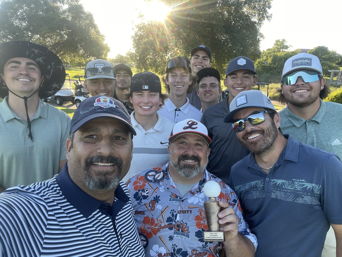 EdPerry67's tweet photo. Congratulations Team Mikey aka-The Snowman, Jacob, Whit, & AP.
Winners of the 2023 Lobos Open Championship!๐๐ป๐โณ๏ธ
Love to all my ๐บ guys!!๐ค๐ผ
#3claps๐๐ผ๐๐ผ๐๐ผ#nobodybetterbaby https://t.co/BlCw7sillb