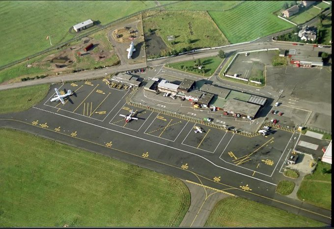 EDI_Airport's tweet photo. Morning, RK here to help with any travel queries today. Here's a little #flashbackfriday to Edinburgh Airport in 1991. Credit to the kind person who shared these photos with us recently! https://t.co/K8zW3CMiai