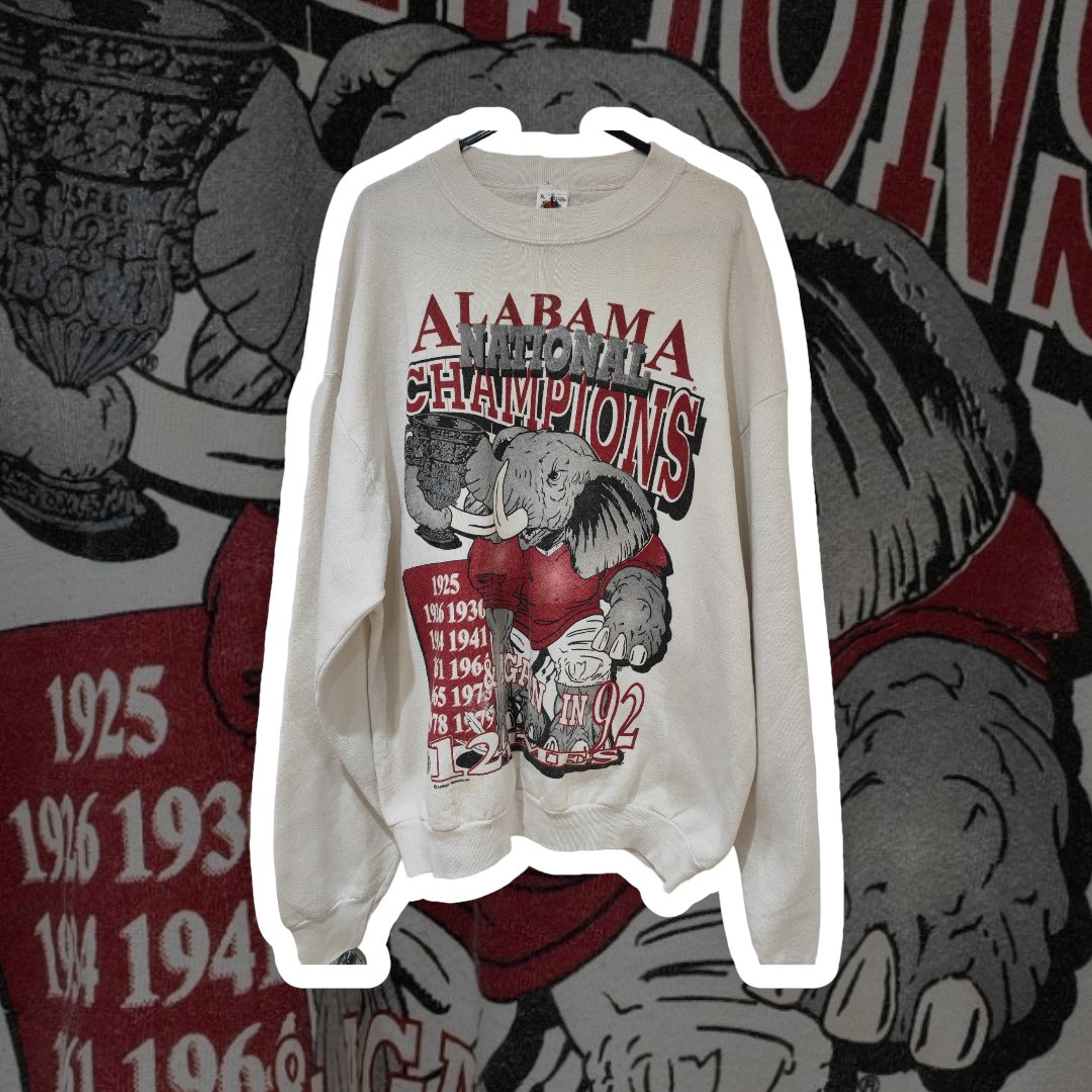 PeteAllen94's tweet photo. 4 cool vintage sweatshirts now available at https://t.co/2lEJfgSQVS https://t.co/QYqsjqUoZB