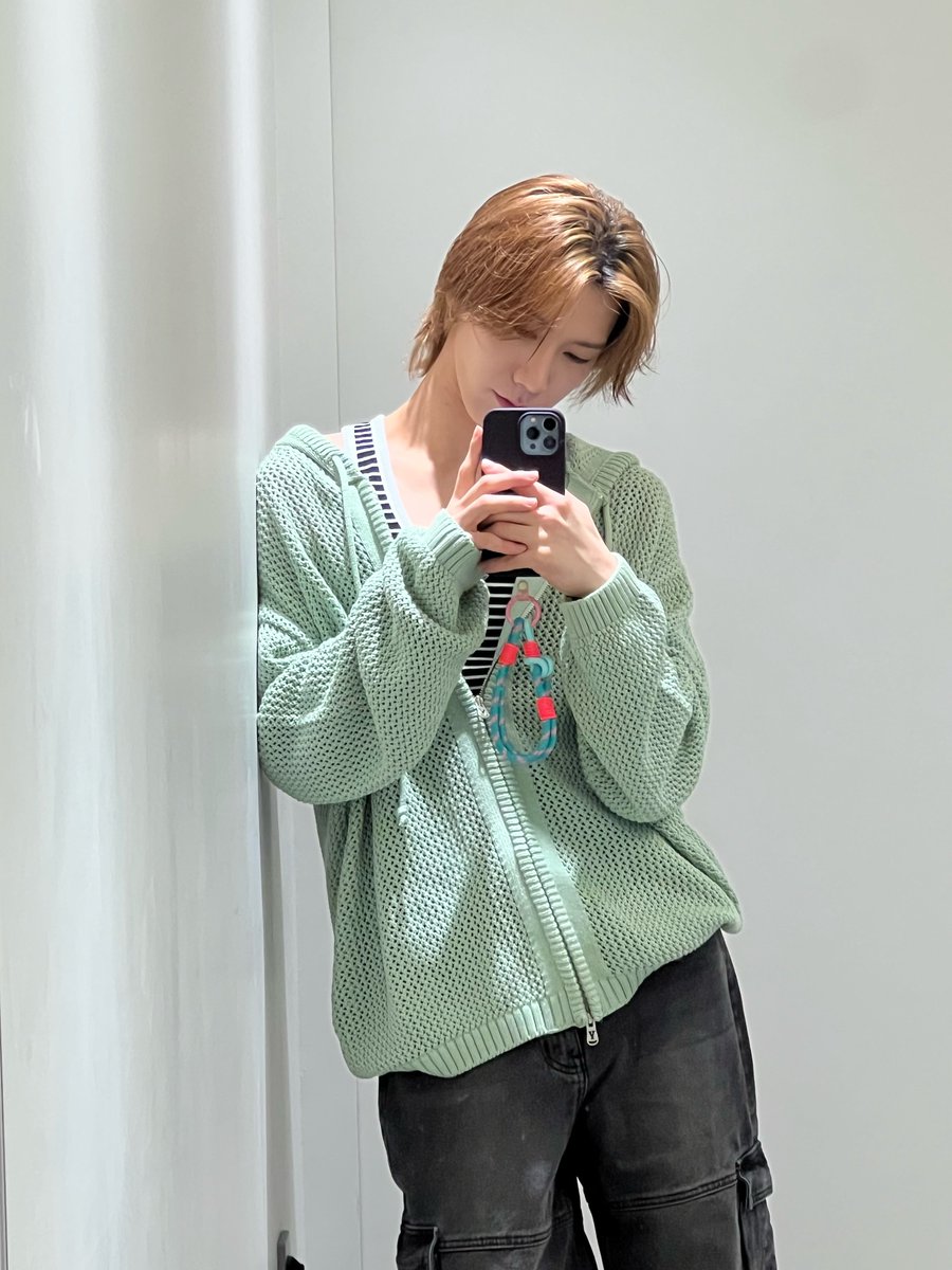 me.⁷⁷ tweet media