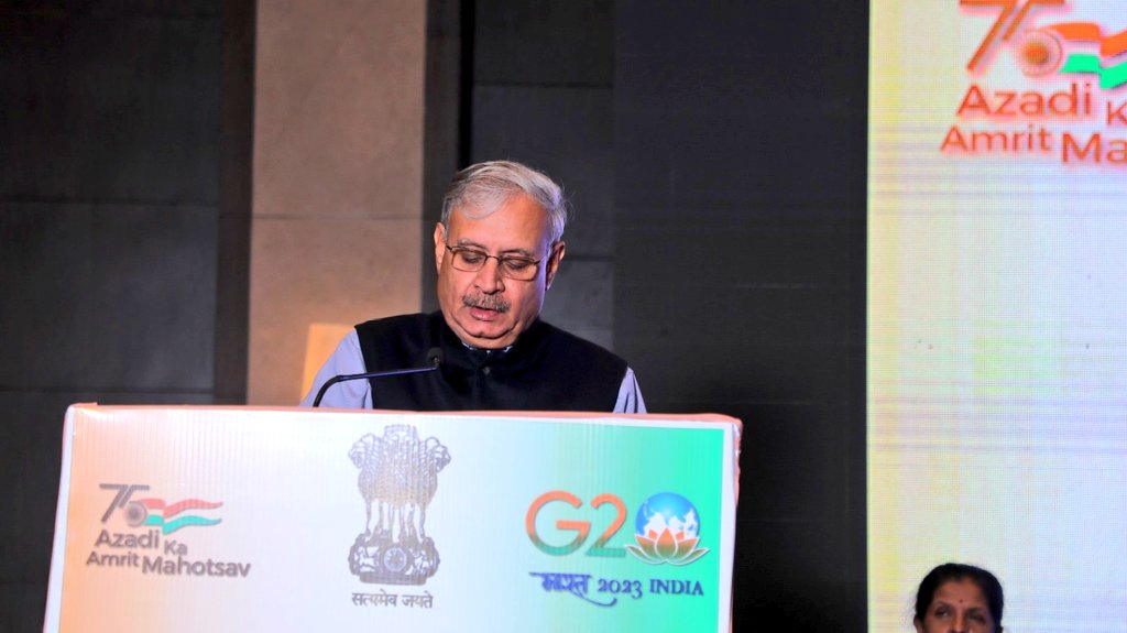 Rao_InderjitS's tweet photo. Chaired the Chintan Shivir organised by the @GoIStats. A detailed discussion was held on various challenges faced in NSS surveys, including timeliness, data quality, frequency and requirement of more granular data and inconsistencies with other data sources. https://t.co/rBPkn5O0Qa
