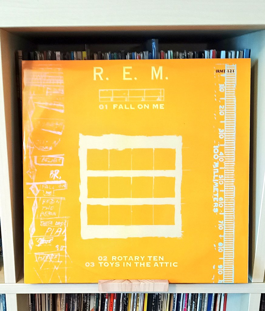 #45sUnder3

Day 28: R.E.M. - Fall On Me

youtu.be/lf6vCjtaV1k