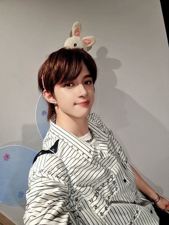 alex, go live your best life!! im so proud of you, and i hope you're always happy! i love you sm <3