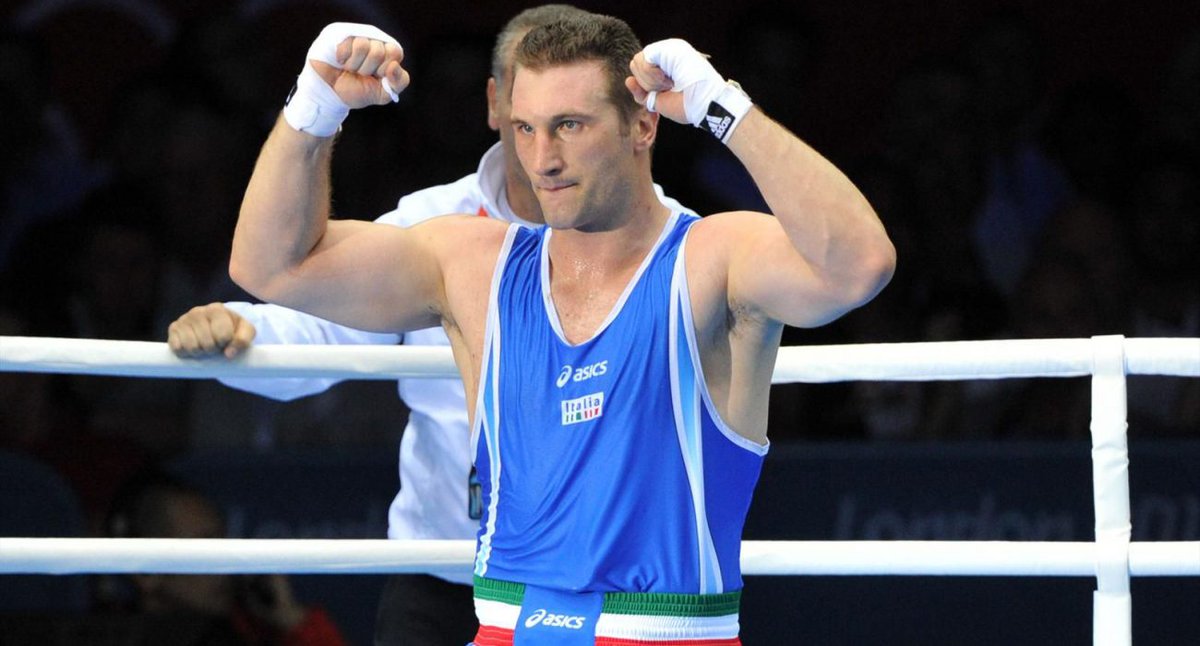 🥇 365 GIORNI DI SPORT - GIORNO 207 🥇

🗓️ 30 LUGLIO 1980 🗓️

Tanti auguri a Roberto Cammarelle, che compie 43 anni 🎂

Ha vinto un oro, un argento e un bronzo alle Olimpiadi nel pugilato 🥊