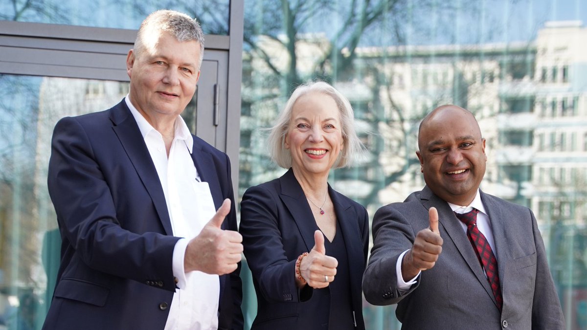 Prof. Dr. Vinodh Kakkassery wird zum 1. August Chefarzt der Klinik für Augenheilkunde des Klinikums Chemnitz. 👉Mehr Informationen: bit.ly/3qdlRtR #klinikumchemnitz #maximalversorger #augenheilkunde #medizin #chemnitz