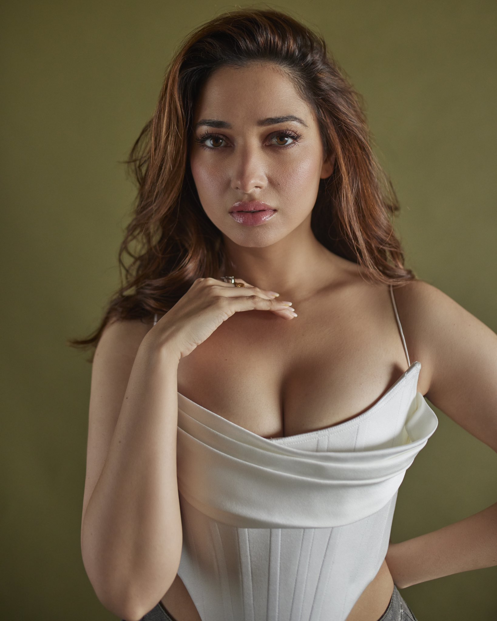 ActressBuff on X: Tamannaah Bhatia 🤎🤍 t.co42DTi2ttky  X