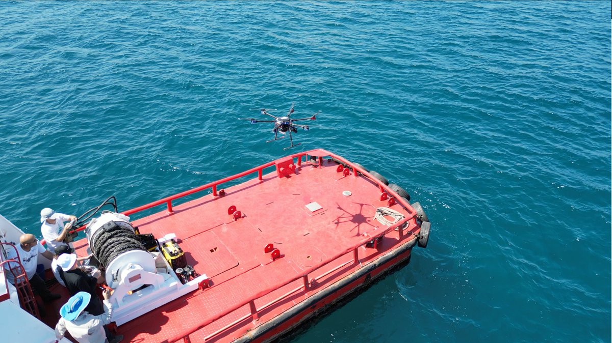 wonderrobotics's tweet image. #WonderLand maritime landing flight tests. Successful #autonomous #drone landings with an #ArUco marker and without any marker! Our goals: to keep the deck clear and available for ship-to-shore and shore-to-ship use-case: landing in unmarked strategic #maritime facilities.