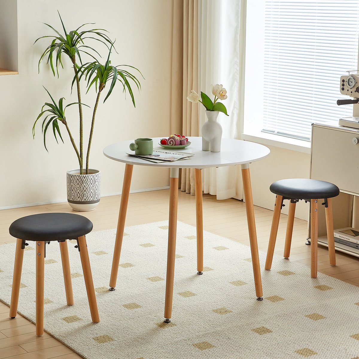 EGGREE_'s tweet photo. 🏠 Discover our new collection of dining room chairs. 
They are designed to bring a touch of elegance to your home. 
🌟 Not only are they beautiful, but they are also elegant and comfortable! 
Don't miss this opportunity! 
https://t.co/gwuEV7L6JH
https://t.co/wnAJIwLsPO https://t.co/O2rws4ZE2z