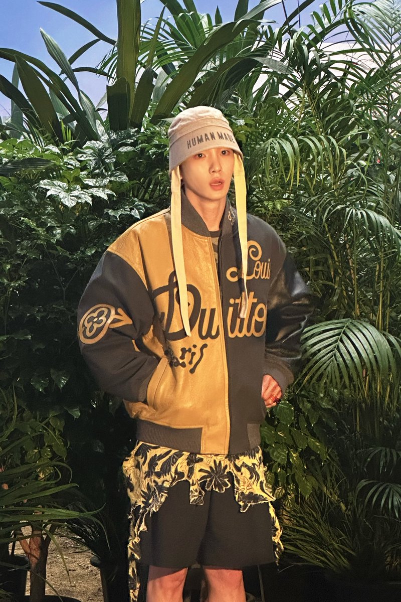 SHINEE Blu-ray➕パジャマ・パーカーグッズ➕オマケ付き ONEW