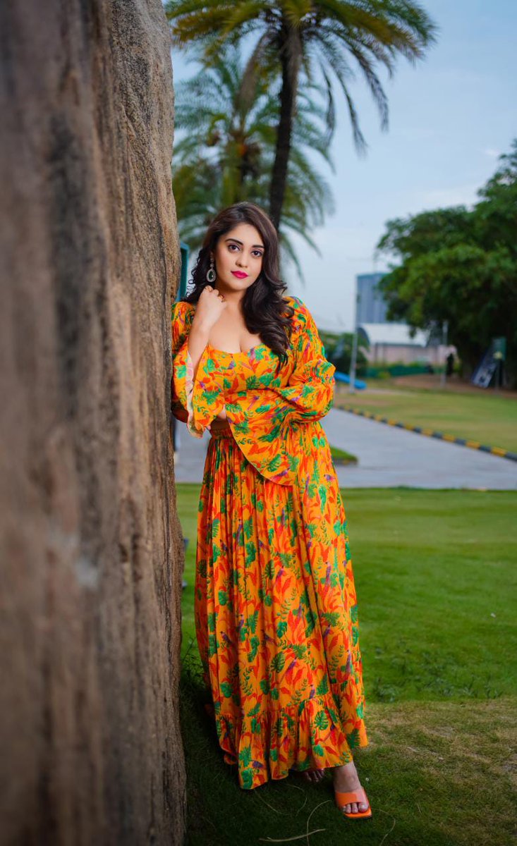 mysixercom's tweet photo. Here are the stills of the ravishingly beautiful actress #Surbhi

 @Surbhiactress @PRO_Priya @spp_media https://t.co/dpU9pMJwjh
