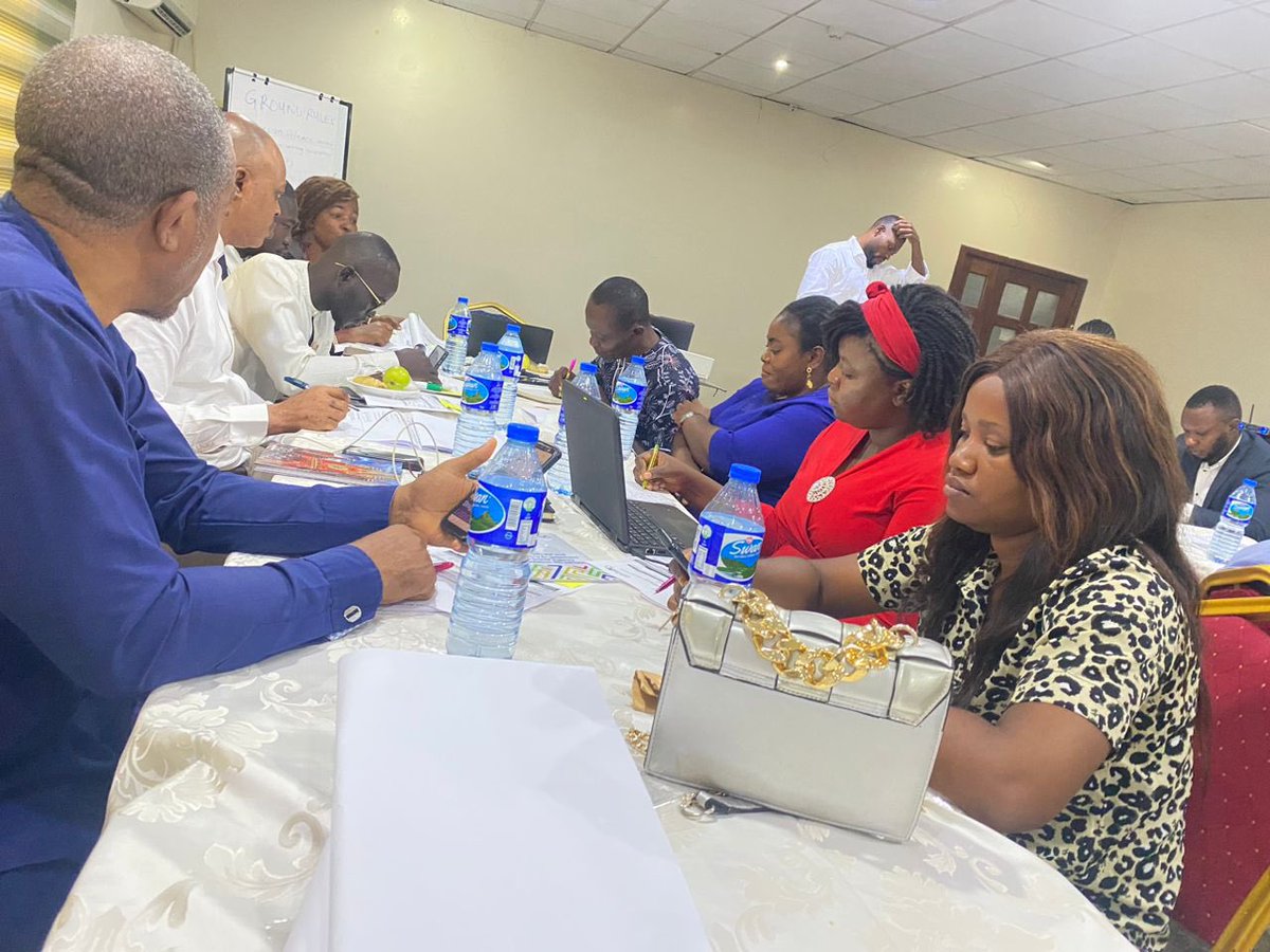 ninerelaplus tweet media