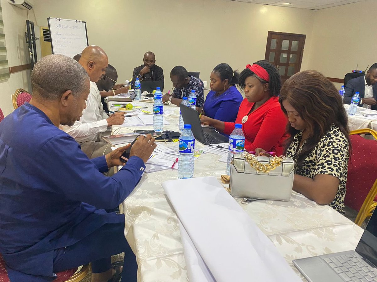 ninerelaplus tweet media