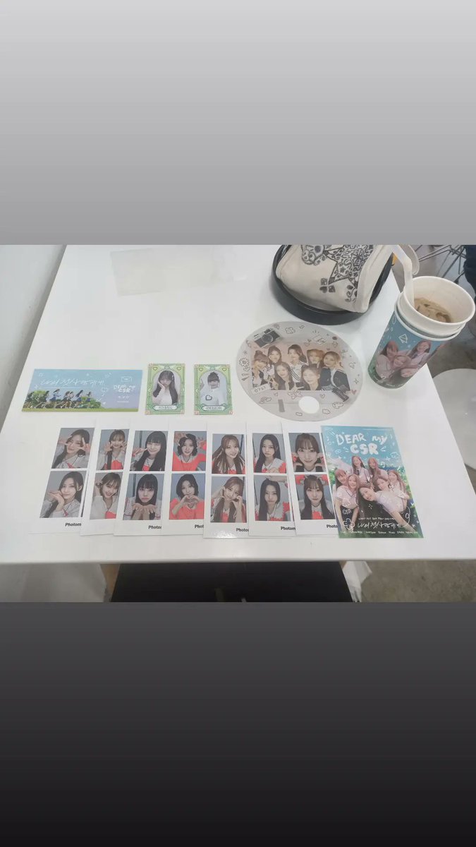 #우리의_첫번째_여름 #주파수_72_72Hz
너무 많은 추억과 특전을 얻었던 카페 니타! 선착 특전 파우치와 엽서, 포스터, 드래곤볼해서 수령한 슬로건까지!! 아마 저에게 한동안 잊지 못할 기억이 될거 같습니다! 첫사랑의 첫카페투어 현장에 함께해서 행복했습니다 장소도 너무 쾌적했어요 💖