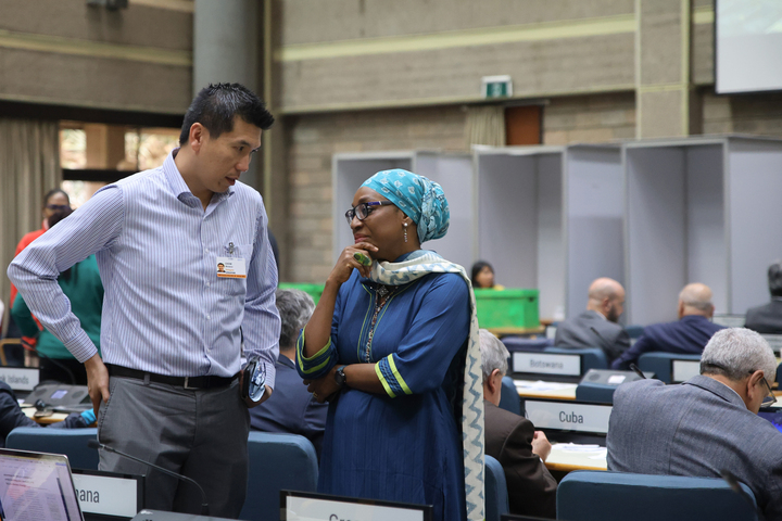 IISD_ENB's tweet photo. With many seats left to fill on the last morning of #IPCC59, the Panel continues its work to elect the leaders who will guide its seventh assessment cycle. #climatechange https://t.co/JAk7q79yLW