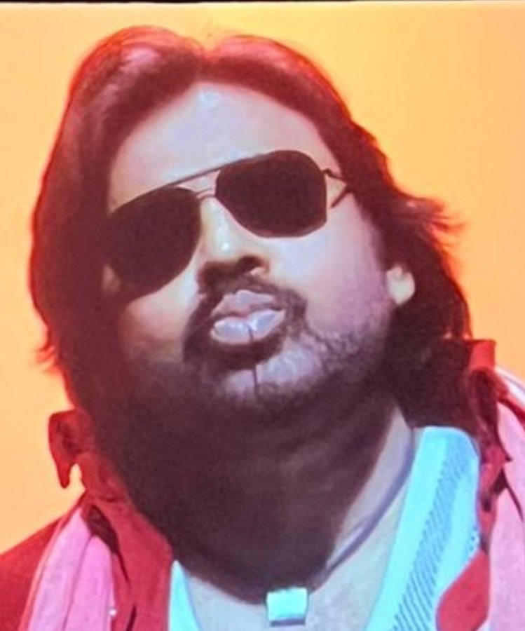 dryystate's tweet photo. @arunkalyan5 close up shots 👍
movie lo edo oka odd look teeskoni troll cheyyatam evaraina chestaru 

2-3 years oke make over lo mves teesinappudu matladandi https://t.co/LrNRc3RoGW