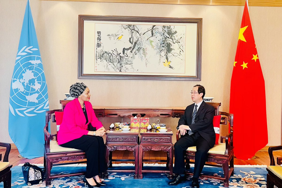 HoyceTemu's tweet photo. Mahusiano na Mashirikiano baina ya Tanzania 🇹🇿 na China 🇨🇳 katika Nyanja za kisiasa, kiuchumi na kiutamaduni 🇨🇳 ni ya kihistoria. Nilikutana na Bw. YUYIN LIU nilipotembelea Uwakilishi wa Kudumu ambapo Tanzania🇹🇿 ni mgombea wa kiti cha Urais. #ipu2023 #Tanzania #publicdiplomacy https://t.co/WEa1XRQGlu