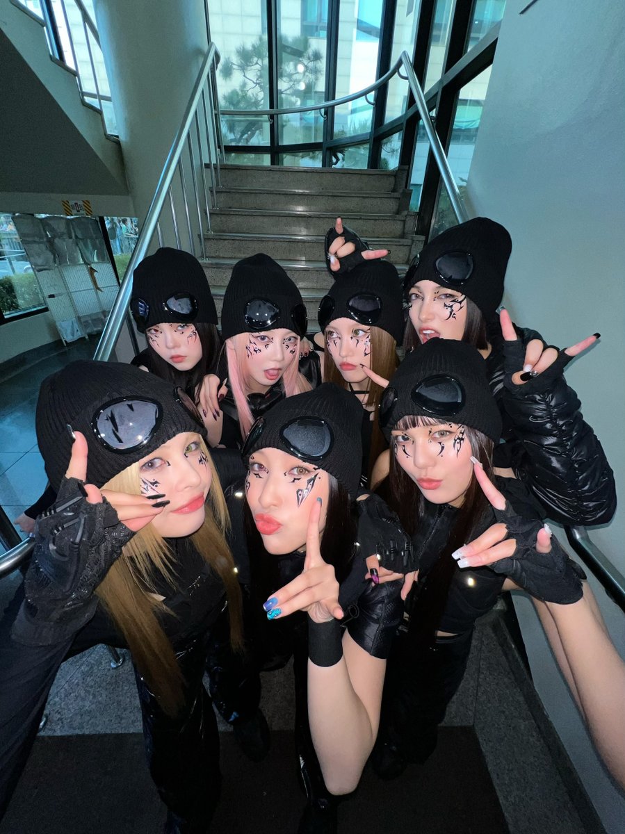 XGOfficial_'s tweet photo. 📷 #XG

230728 KBS MUSIC BANK 

#XG #XG_GRLGVNG 
#XG_NEWDNA
#XGALX
#뮤직뱅크 #MUSICBANK https://t.co/QnlHGI0OZu