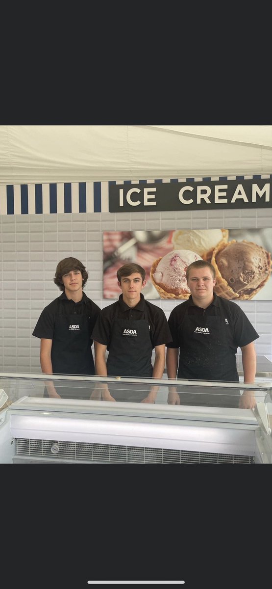 stedychefs's tweet photo. So that’s the end of our agricultural show circuit for this year 😢
Couldn’t be prouder of our staff, trust me people can be ruthless when getting free samples , maybe it’s the fantastic Asda Produce 😉
Yorkshire 🏴󠁧󠁢󠁥󠁮󠁧󠁿, Wales 🏴󠁧󠁢󠁷󠁬󠁳󠁿, Scotland 🏴󠁧󠁢󠁳󠁣󠁴󠁿, Ireland 🇮🇪 all done . #reliefstaff https://t.co/fFOuRhfHPI