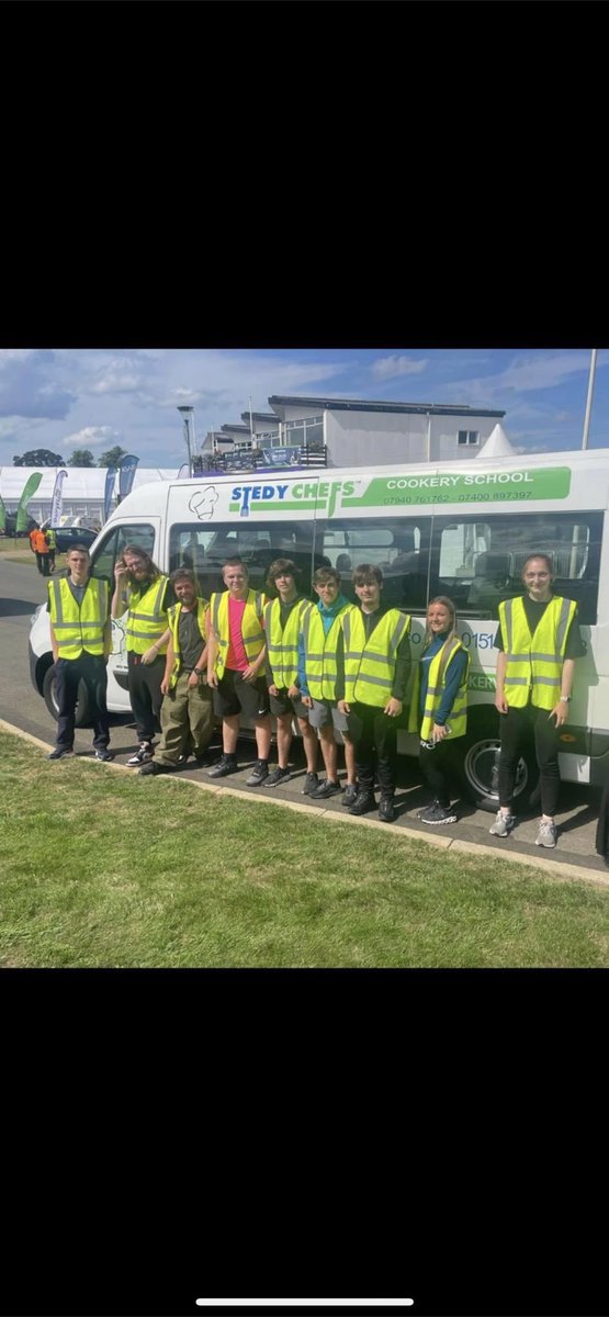 stedychefs's tweet photo. So that’s the end of our agricultural show circuit for this year 😢
Couldn’t be prouder of our staff, trust me people can be ruthless when getting free samples , maybe it’s the fantastic Asda Produce 😉
Yorkshire 🏴󠁧󠁢󠁥󠁮󠁧󠁿, Wales 🏴󠁧󠁢󠁷󠁬󠁳󠁿, Scotland 🏴󠁧󠁢󠁳󠁣󠁴󠁿, Ireland 🇮🇪 all done . #reliefstaff https://t.co/fFOuRhfHPI