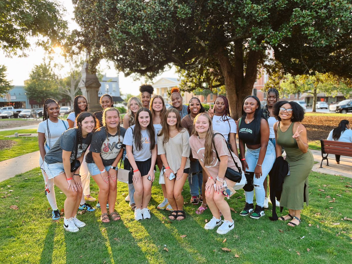 EastsideHSCheer's tweet photo. Thank you Axe Town Covington for hosting our varsity spirit girls this evening! We definitely had a blast!! 💚
.
.
.
.
#ehscheer #hscheer #goeagles #cheerleading #varsitycheer #axthrowing #spiritcheer https://t.co/mm0iDjVQCH