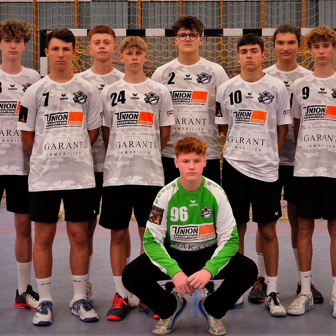 garantimmo's tweet photo. Wir gratulieren der Jugendhandballmannschaft Flein-Horkheim zum ersten Platz in der #Bezirksliga und drücken die Daumen für die aktuelle Saison! 🤾‍♂️ Unser Büro in #Würzburg unterstützt das Team aktiv, daher sind wir natürlich auch #Fans und fiebern mit! 🤾 

#handball #jugendsport https://t.co/yNBD96Lpma