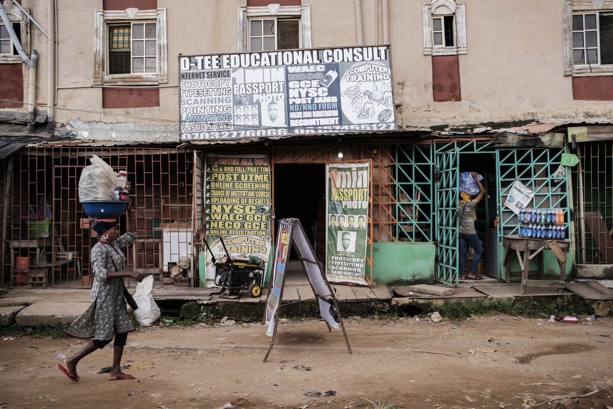 Join us on a trip into the world’s last internet cafes, before they vanish into history forever restofworld.org/2023/internet-…