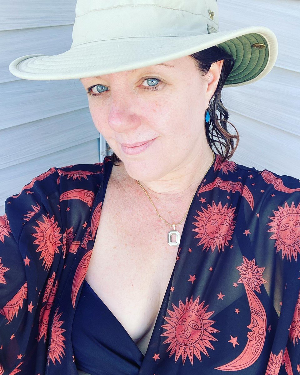 Stephanie Holt tweet media