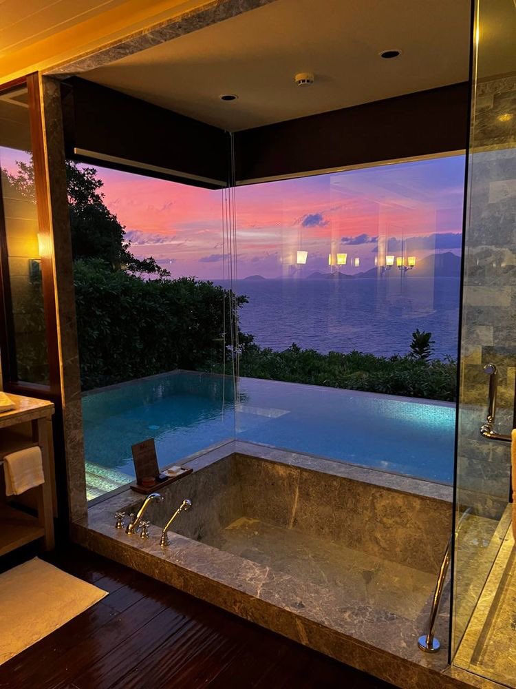 Bathroom with this view! 😍