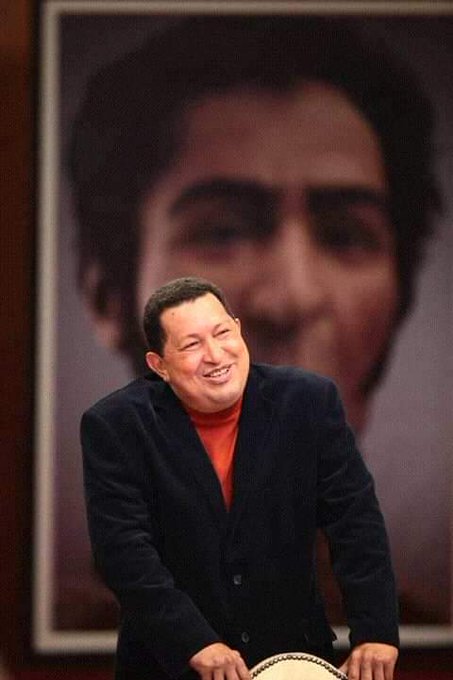 🌵🇨🇺 #Bolivar resucitado militar cuerpo y alma q merece nuestras palmas x sacrificio realizado #Chavez líder amado q hiciste #Revolucion recuperaste con pasión la patria venezolana la libertad ciudadana y el orgullo d la nación. #AmigoComandante #Cuba @DiazCanelB @NicolasMaduro