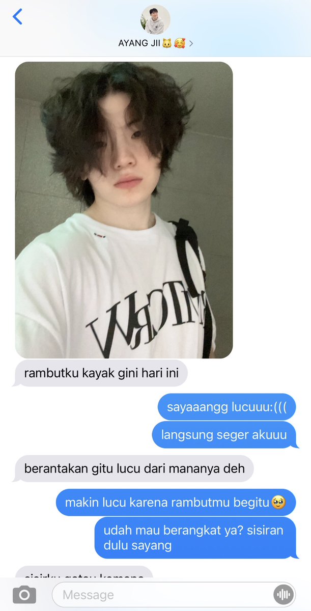 rubywrites_'s tweet photo. — my hair is like this today

soonhoon one tweet au
written by rubywrites_ https://t.co/j0COS6ho6O