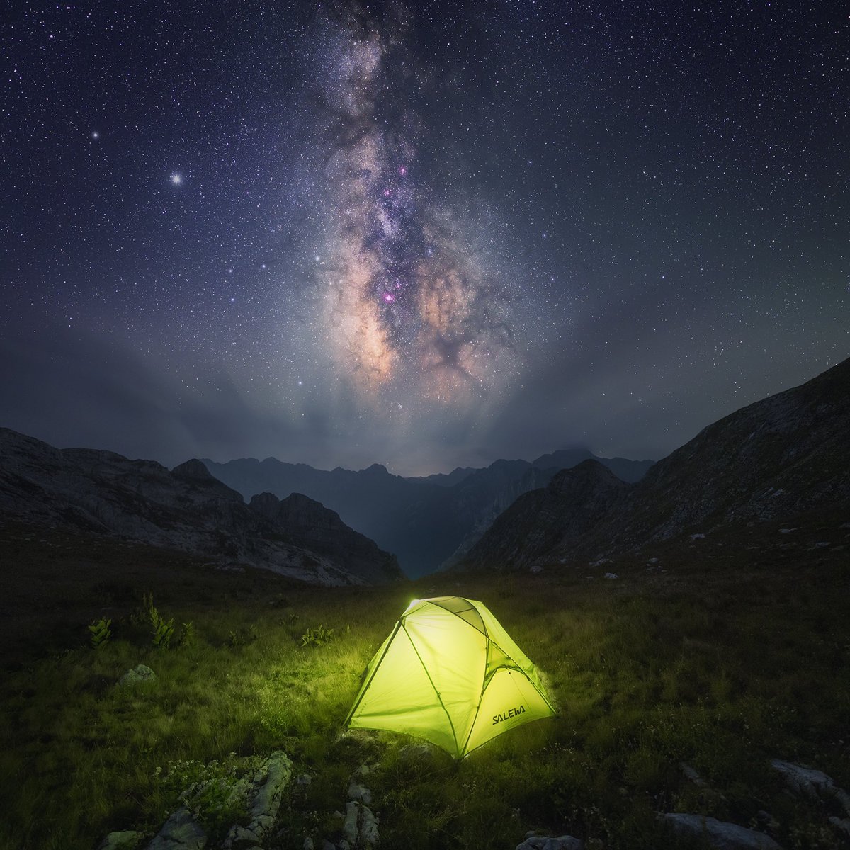 BleronCakaa's tweet photo. Some of the best camping views 💫🌌
1. Jezerce, Albania
2. Kolata peak, Albania
3. Gjeravica Lake, Kosovo
4. Valbona pass, Albania https://t.co/xPYwMXVSaI