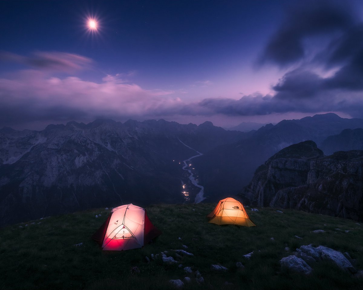 BleronCakaa's tweet photo. Some of the best camping views 💫🌌
1. Jezerce, Albania
2. Kolata peak, Albania
3. Gjeravica Lake, Kosovo
4. Valbona pass, Albania https://t.co/xPYwMXVSaI