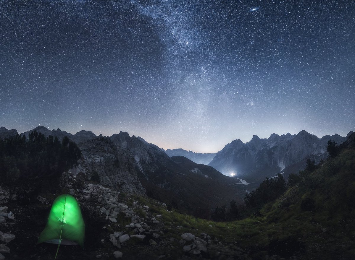 BleronCakaa's tweet photo. Some of the best camping views 💫🌌
1. Jezerce, Albania
2. Kolata peak, Albania
3. Gjeravica Lake, Kosovo
4. Valbona pass, Albania https://t.co/xPYwMXVSaI