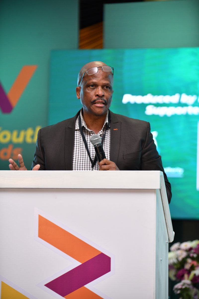 EmpowaYouth's tweet photo. People who don’t see themselves going anywhere will struggle to see you go anywhere - Abner Mariri
TETA EmpowaYouth supported by Absa South Africa
#empowayouthweekend #InspiredConnectedTransformed #empoward2work #eyw #mkhuhlu #Bushbuckridge #youth https://t.co/perChhNDXM