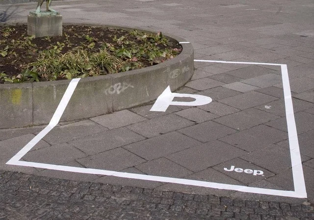 The_AdProfessor's tweet photo. 7. Jeep

Principle: A picture paints a 1,000 words. https://t.co/cLtEac8q0y