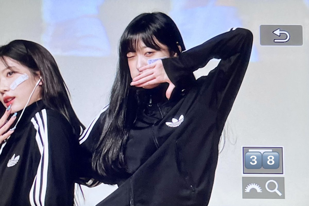 38ttaku's tweet photo. 230728 반예림💜

#최리 #Choerry
#ARTMS #ODDEYECIRCLE https://t.co/Ap2eqI8fPn