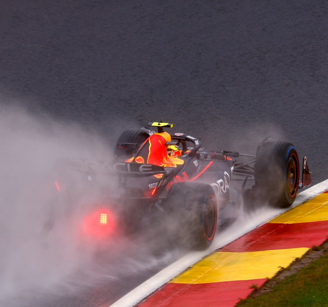 🚨La @Fia ahora ha confirmado que la parrilla se establecerá en el orden del campeonato de pilotos actual, si la calificación no puede llevarse a cabo más tarde hoy.
MAX SERÍA 1º (+5 POSICIONES POTENCIAL PENALIZACIÓN*) Y CHECO 2º (POLE*) para el domingo. #F1