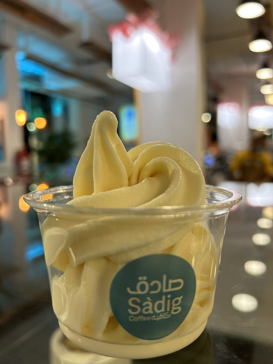 صادق كافيه <a href="/c_sadig/">صادق كافيه| Sadig coffee</a> 
كملوا عشر سنوات على افتتاحهم 
من أجمل كافيهات حي الشفا
يتميز بكبر المكان وتنوع الجلسات وتوفر بارتشن
يقدمون قهوة مختصة وقهوة سعودية 
قائمة الحلى متنوعة بشكل كبير 
سان سباستيان 
بوو كيك
وافل
فرنش توست
بانكيك
فوندو 
كيك الحليب
كريب
انجلش كيك
كوكيز
براوني