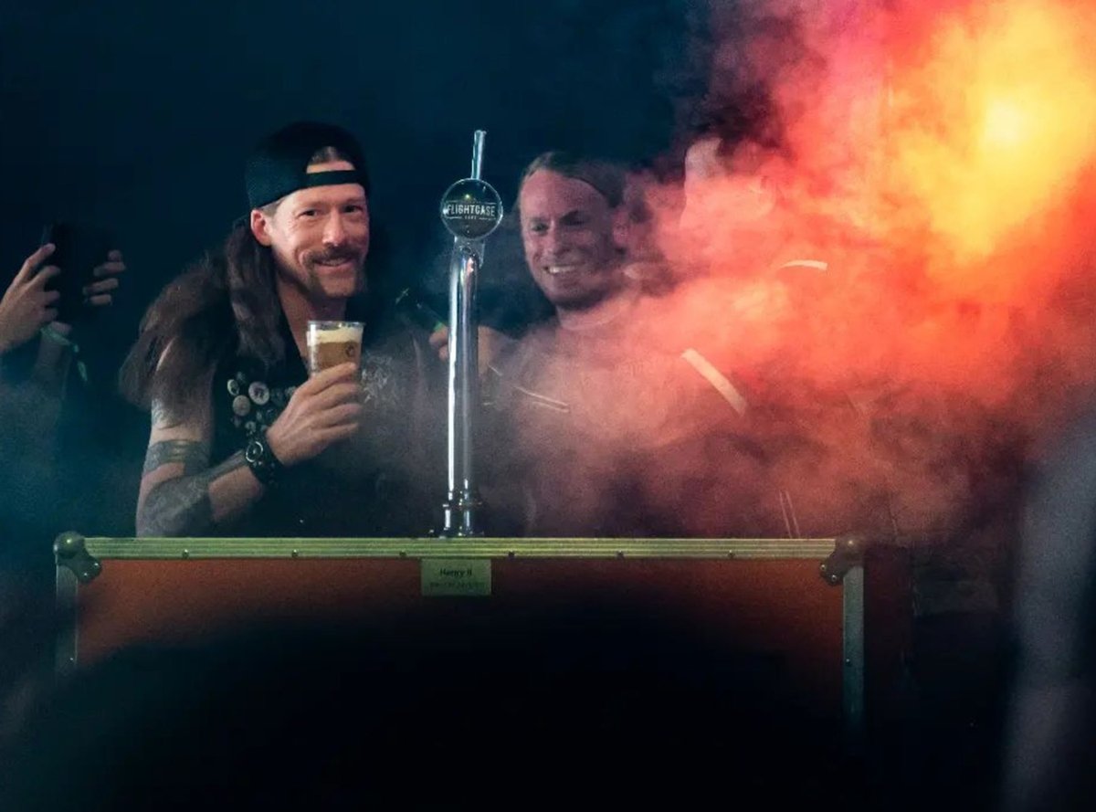 Flightcase Bars tweet media