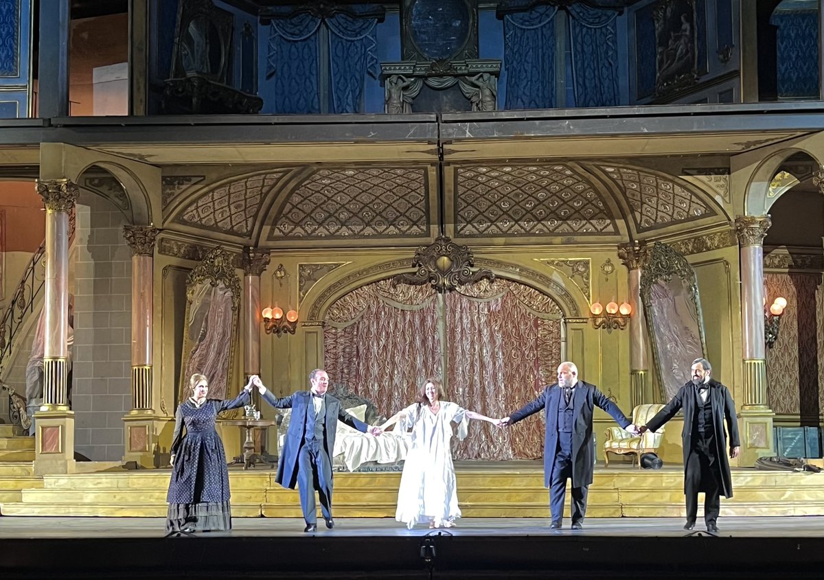 Bellissima Traviata ieri sera all’arena di Verona, fantastica <a href="/Lisette_Oropesa/">Lisette Oropesa</a>